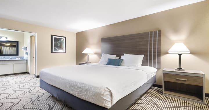 SureStay Plus Hotel by Best Western Sacramento North