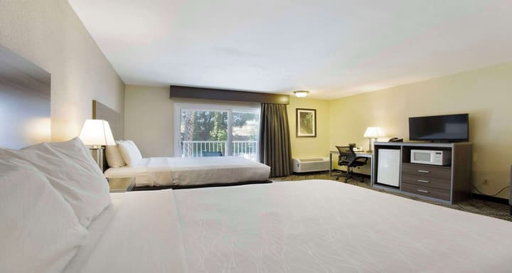 SureStay Plus Hotel by Best Western Sacramento North