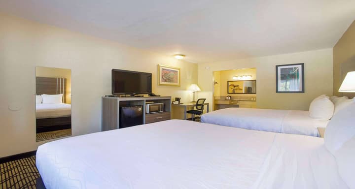 SureStay Plus Hotel by Best Western Sacramento North