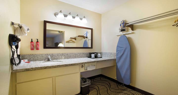 SureStay Plus Hotel by Best Western Sacramento North