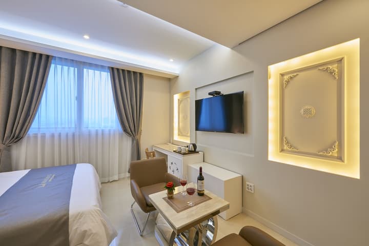 Madrid Hotel Gwangju