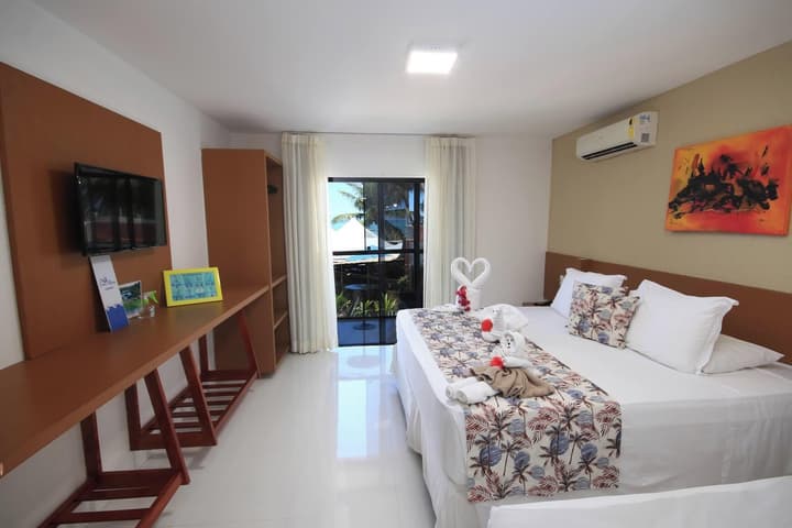 Crôa Mares Hotel