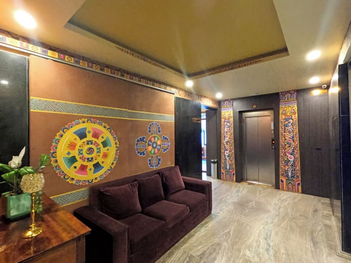 Khamsum Inn