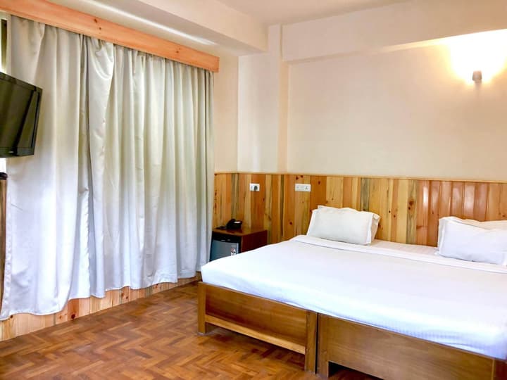 Khamsum Inn