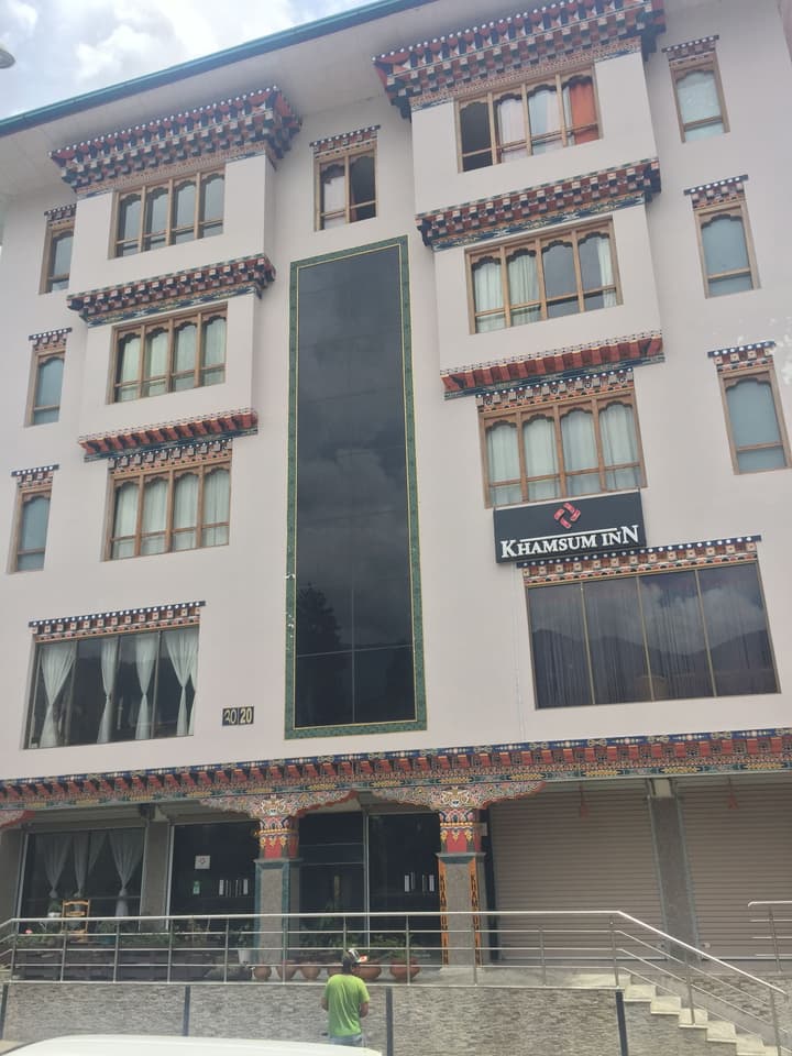Khamsum Inn