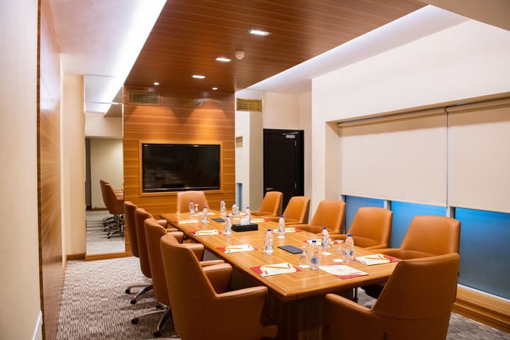 Grandeur Hotel