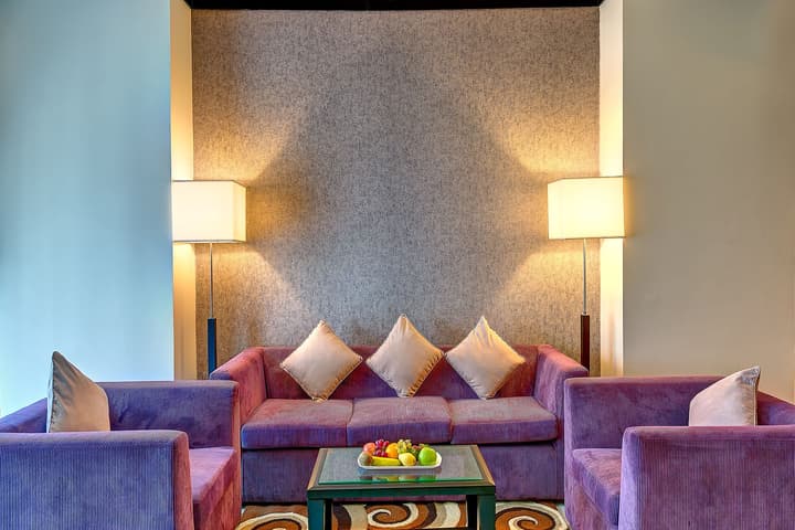 Grandeur Hotel