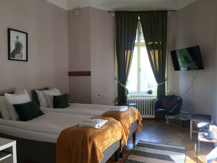 Morris Hotel