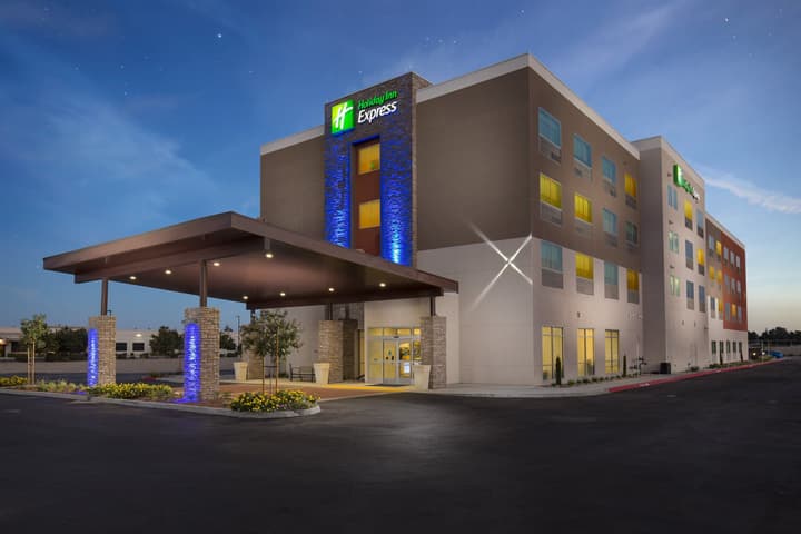 Holiday Inn Express Visalia Sequoia Gateway Area by IHG