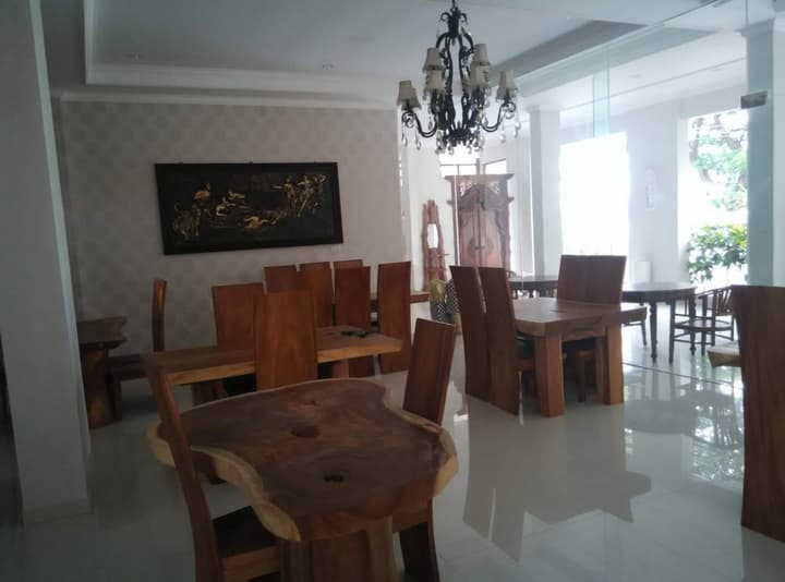 Hotel Wahyu Dana