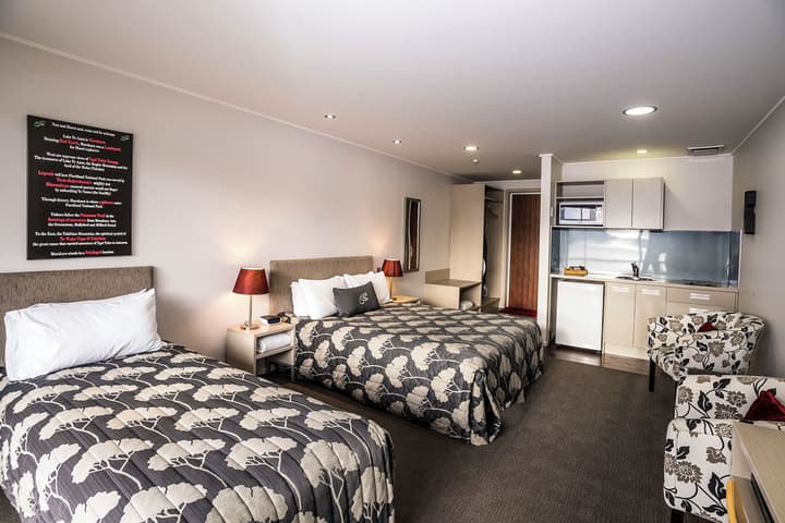 Marakura Deluxe Motels