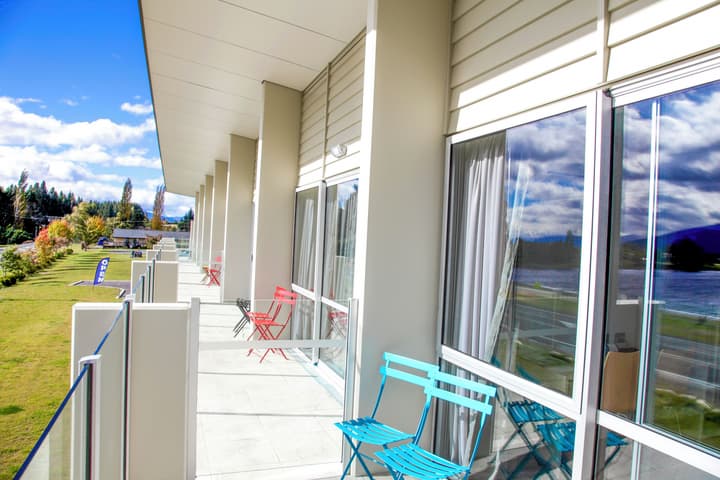 Marakura Deluxe Motels