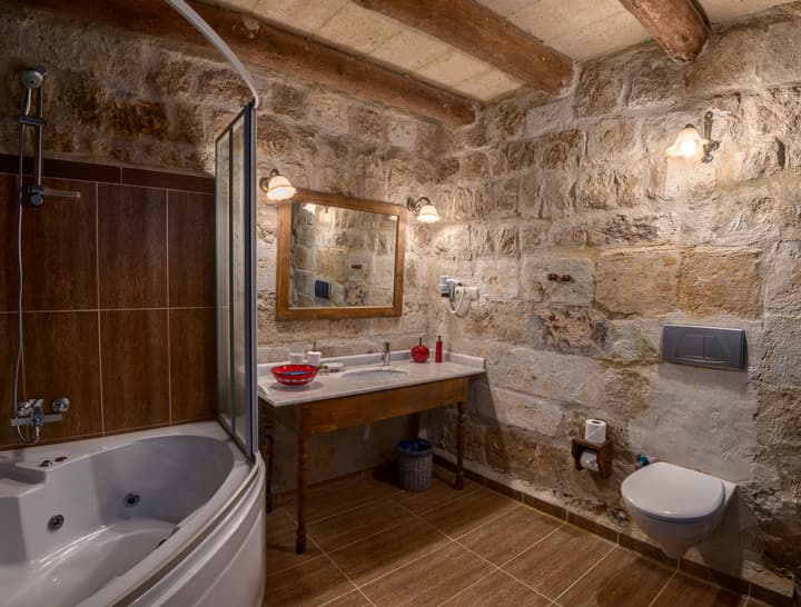 Temenni Evi Cave Hotel