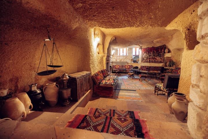 Melis Cave Hotel