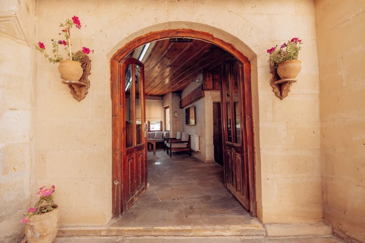 Melis Cave Hotel