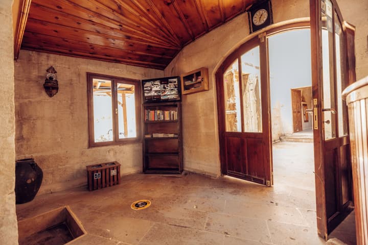 Melis Cave Hotel