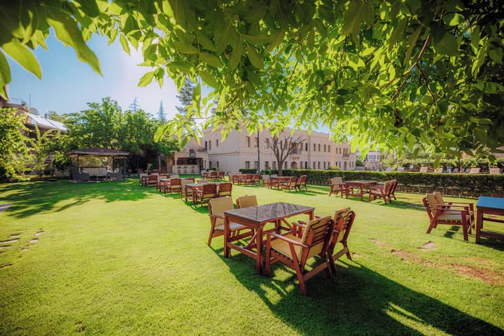 Melis Cave Hotel