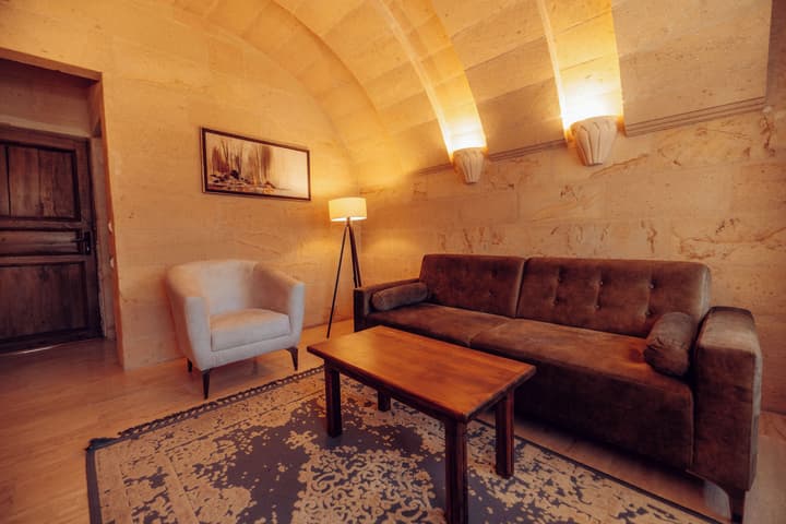 Melis Cave Hotel