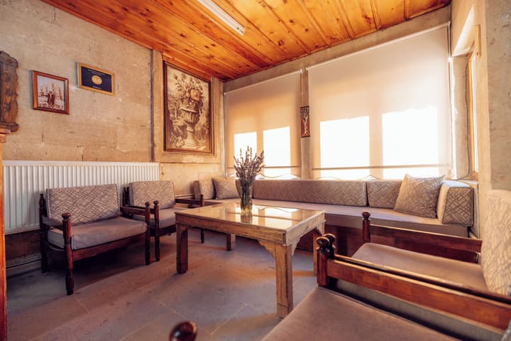 Melis Cave Hotel