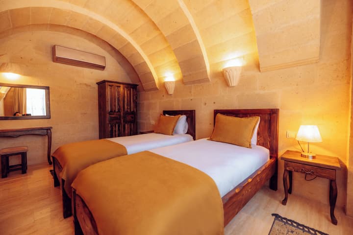 Melis Cave Hotel