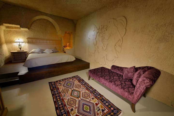 Sunak Cave Hotel