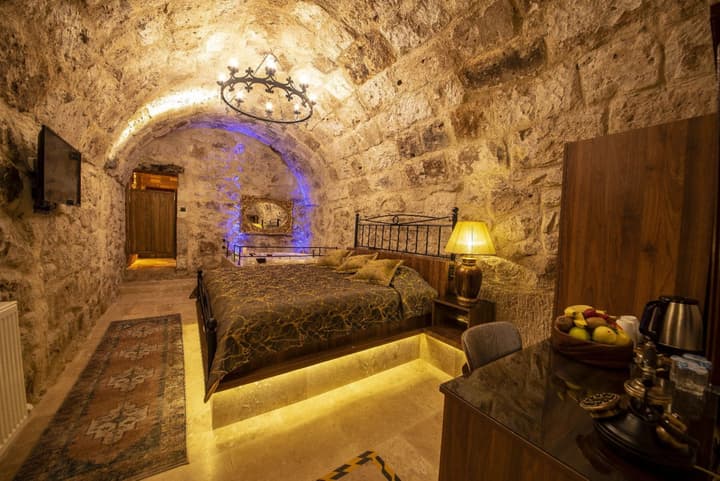 Sunak Cave Hotel