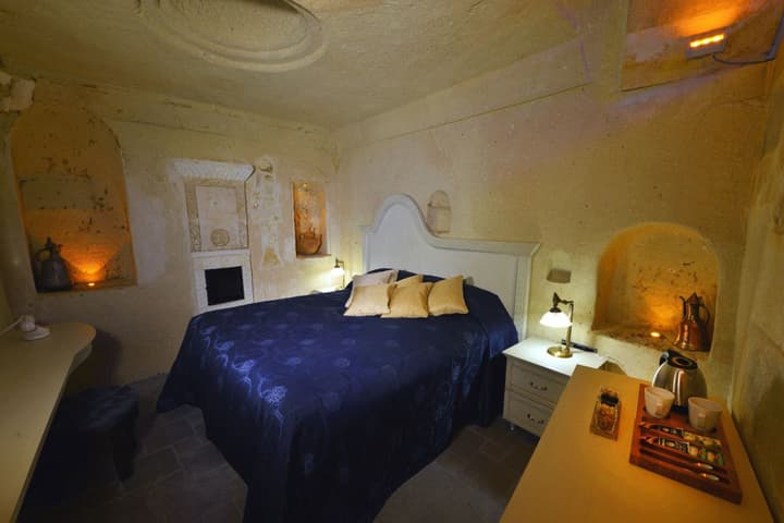 Sunak Cave Hotel