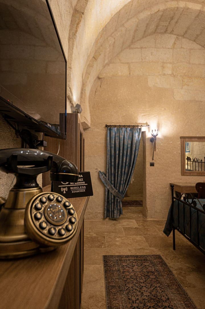 Sunak Cave Hotel
