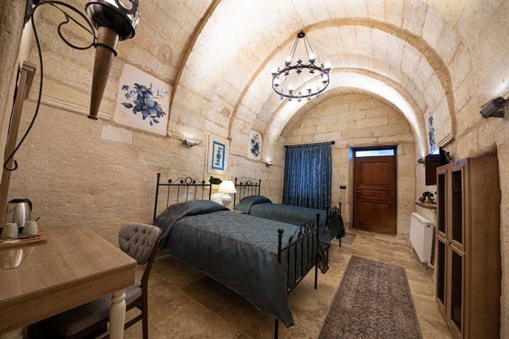 Sunak Cave Hotel