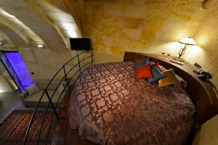 Sunak Cave Hotel
