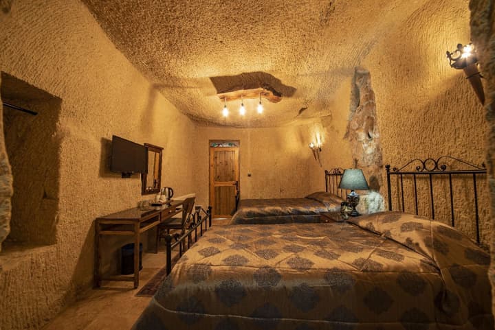 Sunak Cave Hotel