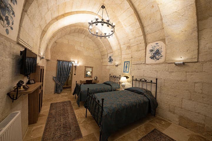 Sunak Cave Hotel