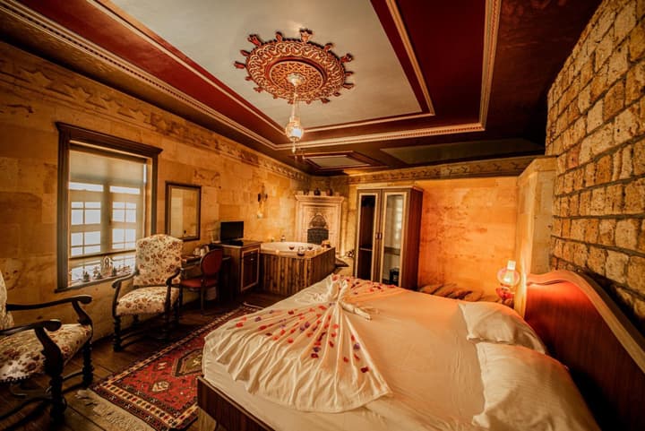 Sunak Cave Hotel
