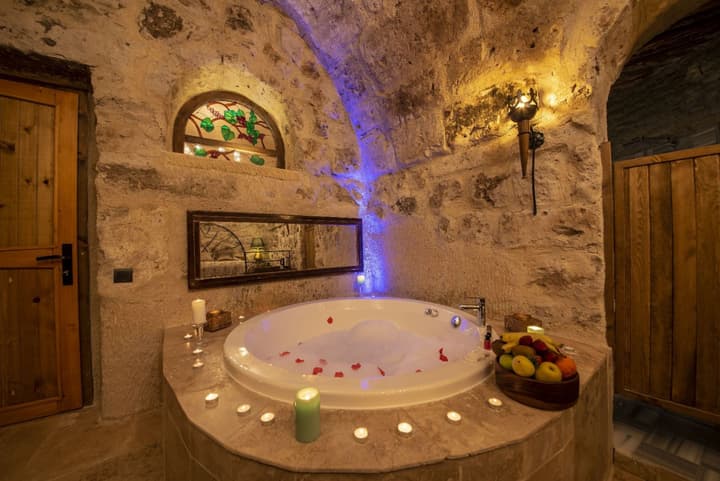 Sunak Cave Hotel