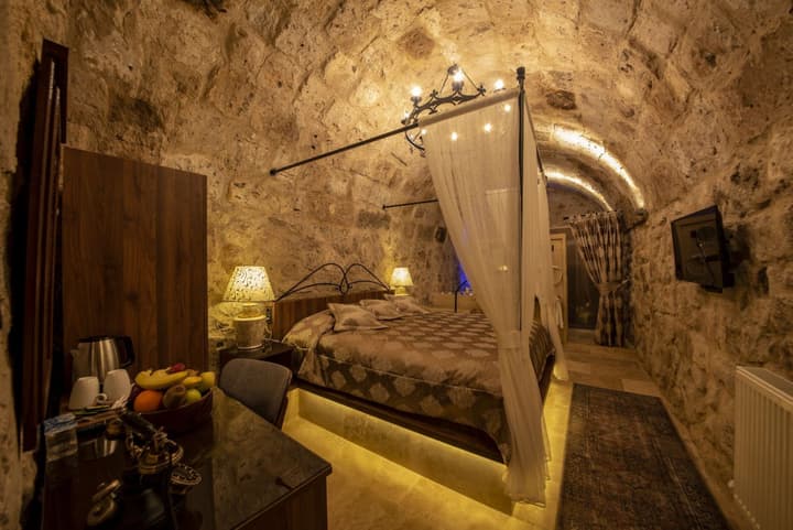 Sunak Cave Hotel