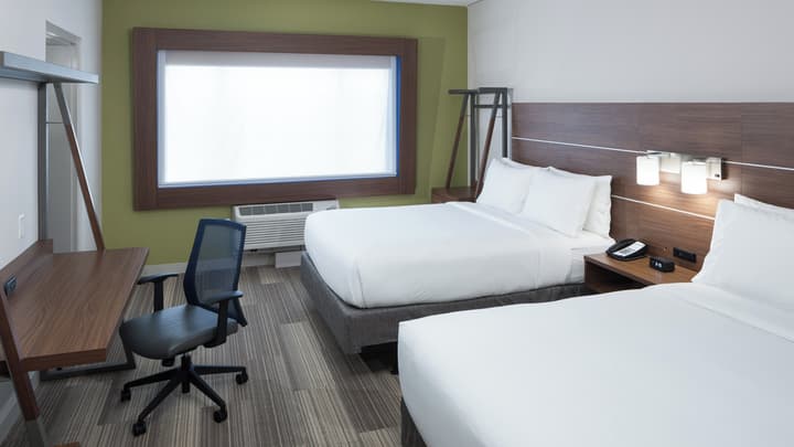 Holiday Inn Express & Suites Orlando at SeaWorld by IHG