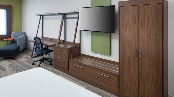 Holiday Inn Express & Suites Orlando at SeaWorld by IHG