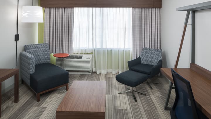 Holiday Inn Express & Suites Orlando at SeaWorld by IHG