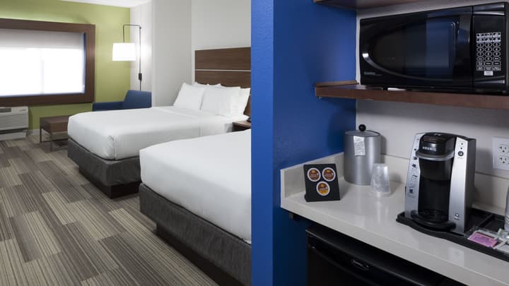 Holiday Inn Express & Suites Orlando at SeaWorld by IHG