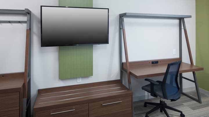 Holiday Inn Express & Suites Orlando at SeaWorld by IHG