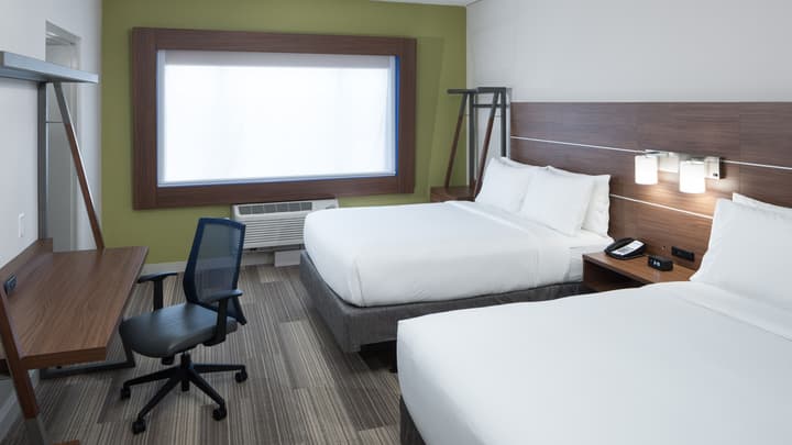 Holiday Inn Express & Suites Orlando at SeaWorld by IHG
