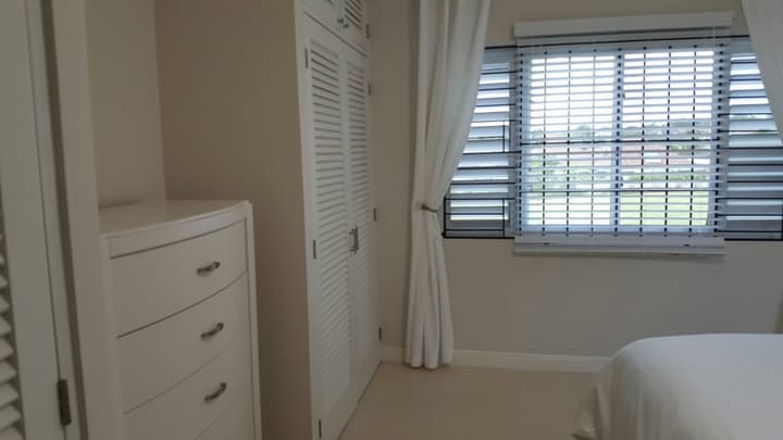 Fern Court Apartment With Oceanic View III