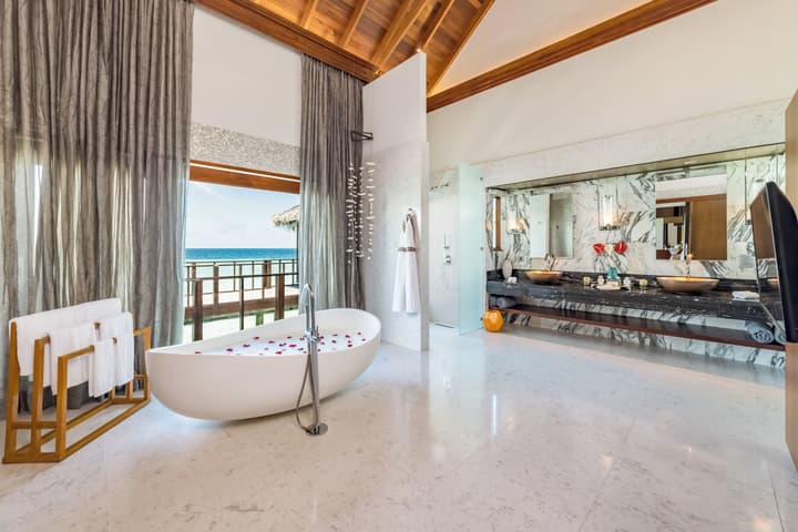 OZEN LIFE MAADHOO - Luxury All Inclusive