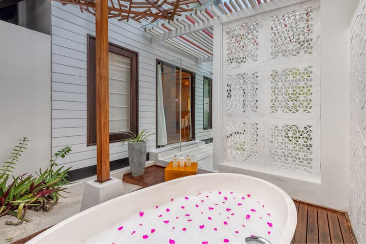OZEN LIFE MAADHOO - Luxury All Inclusive