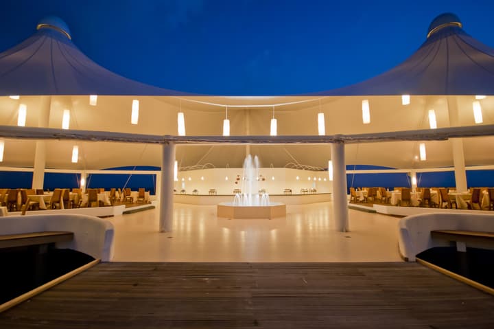 Safari Island Resort
