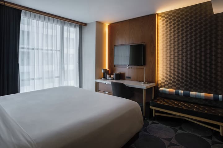 Crowne Plaza HY36 Midtown Manhattan by IHG