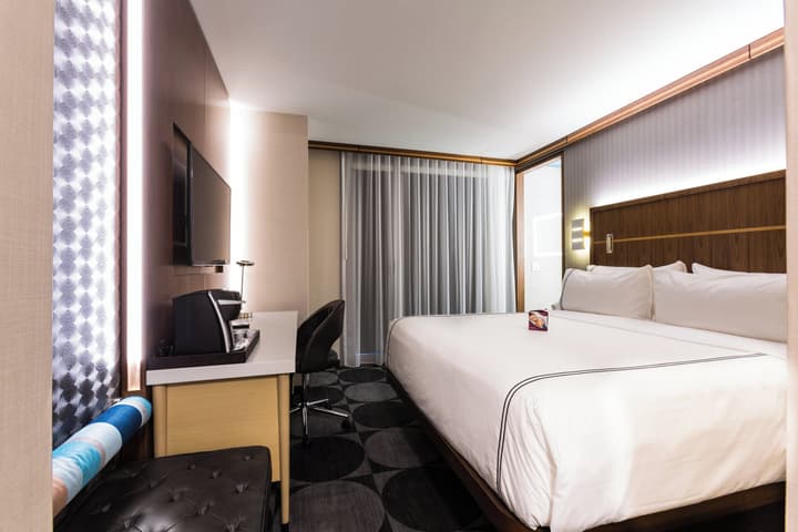 Crowne Plaza HY36 Midtown Manhattan by IHG