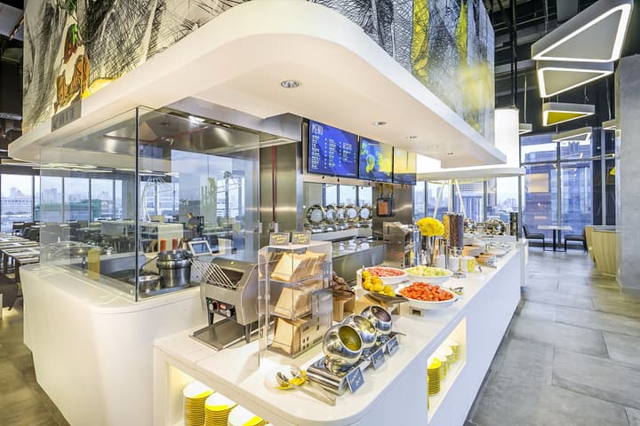 YELLO Hotel Harmoni Jakarta