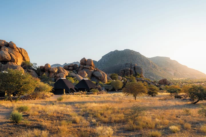Ai Aiba - The Rockpainting Lodge