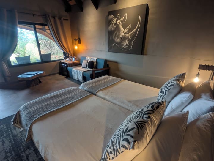 Ai Aiba - The Rockpainting Lodge